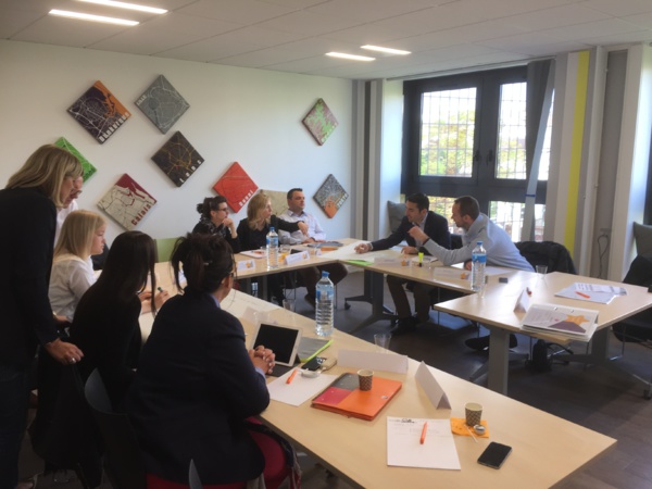 Les jeunes agents SWISSLIFE NORD débutent une session de formation de mise en conformité ACPR ! Les jeunes agents SWISSLIFE NORD débutent une session de formation de mise en conformité ACPR !