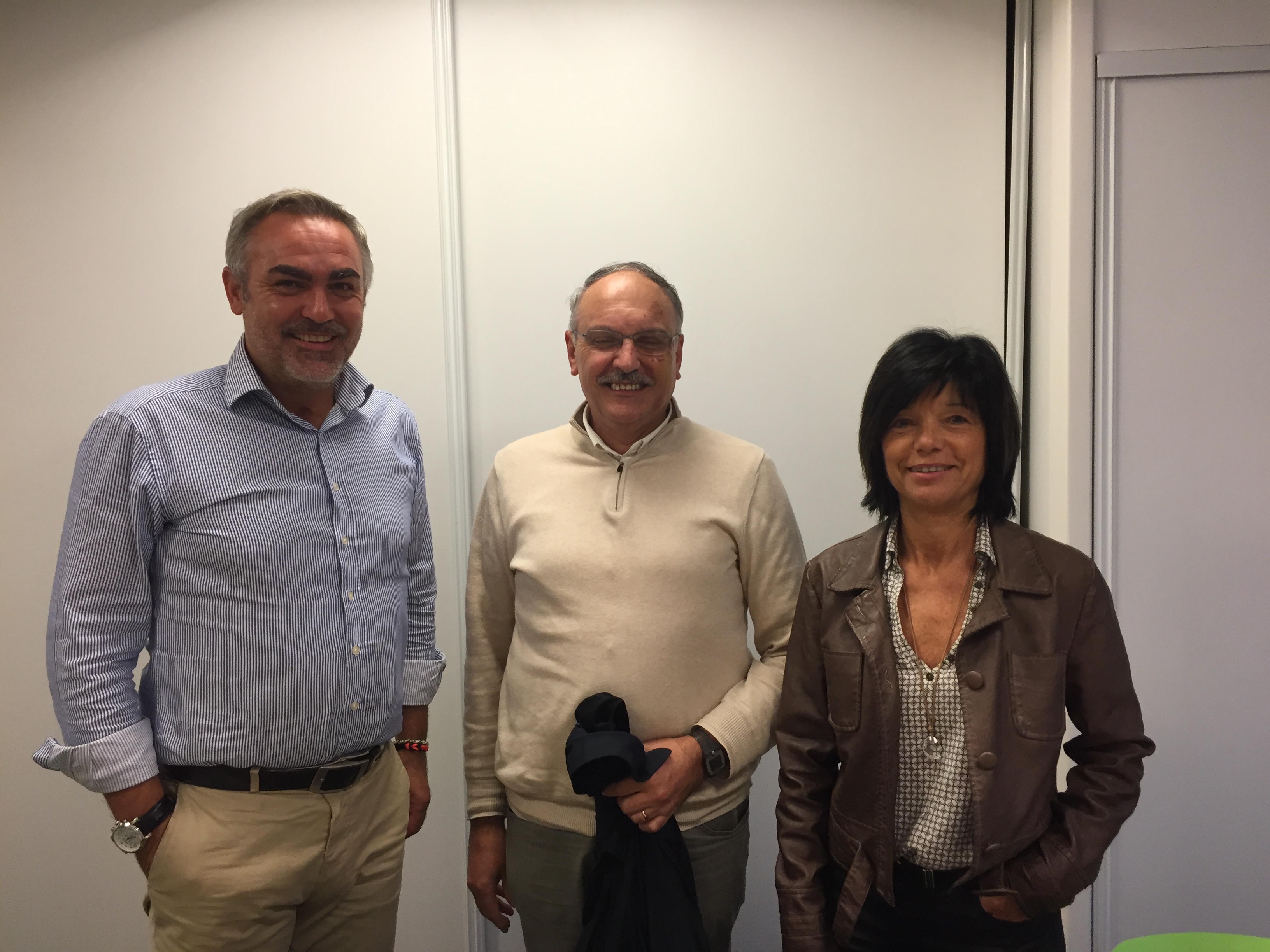 Mr MOREAU (à gauche) accompagné de l'agent Génaral Mr PLANCHOT et sa collaboratrice Mme BLEINAU