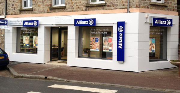 L'agence ALLIANZ DEBERGUE VERROUIL suit une formation d'organisation de gestion électronique d'agence.